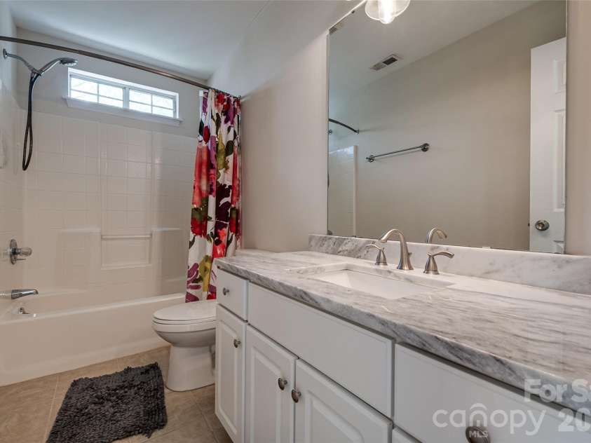 12007 Presnell Place, Charlotte, NC 28273.  MLS# CAR4365163, YatesRealty ID 16208. 