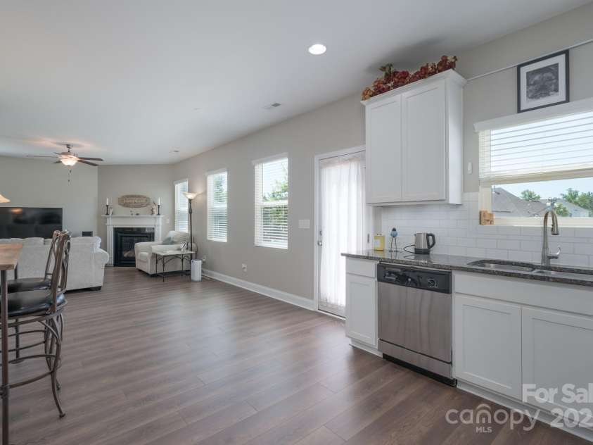 4117 Sunset Ridge Drive, Rock Hill, SC 29732.  MLS# CAR4265419, YatesRealty ID 16208. 