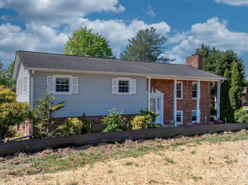 65 Pinewood Road, Granite Falls, NC 28630.  MLS# CAR4374012, YatesRealty ID 16209. 