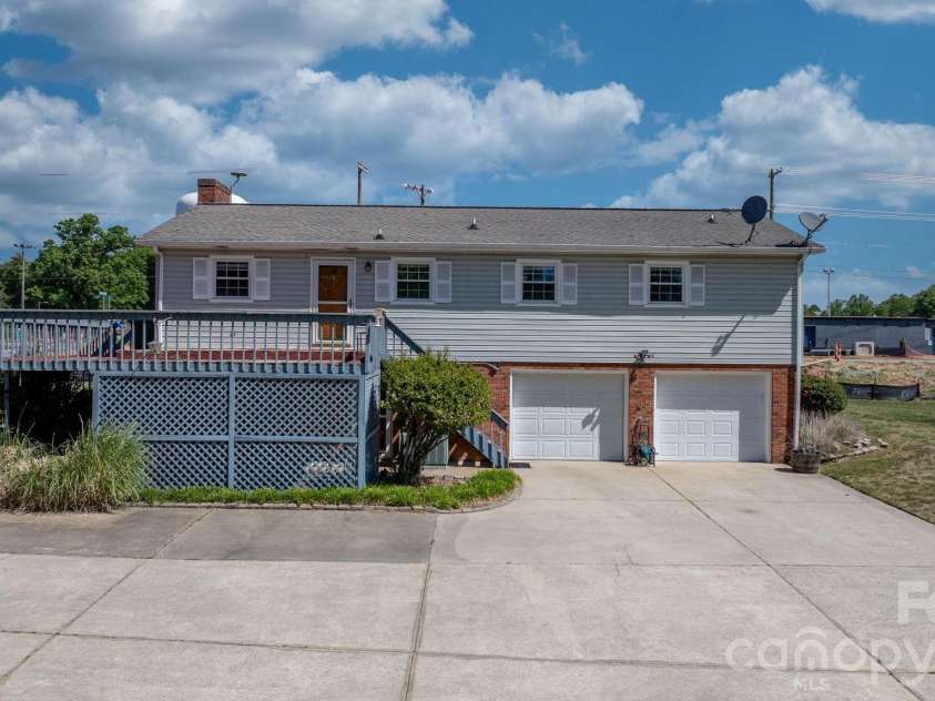 65 Pinewood Road, Granite Falls, NC 28630.  MLS# CAR4374012, YatesRealty ID 16209. 