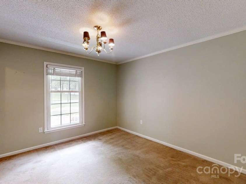 2507 Birnen Drive, Charlotte, NC 28210.  MLS# CAR4263045, YatesRealty ID 16210. Dining Room