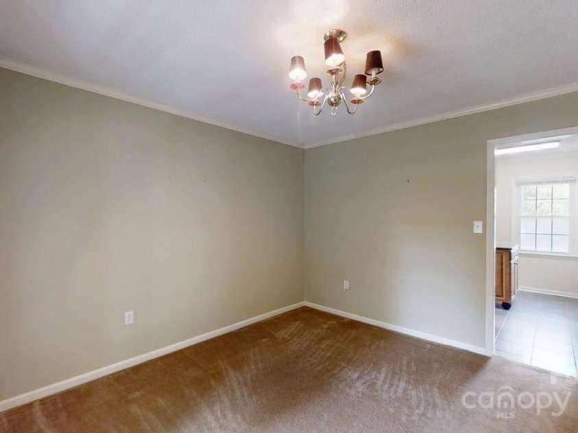 2507 Birnen Drive, Charlotte, NC 28210.  MLS# CAR4263045, YatesRealty ID 16210. Dining Room