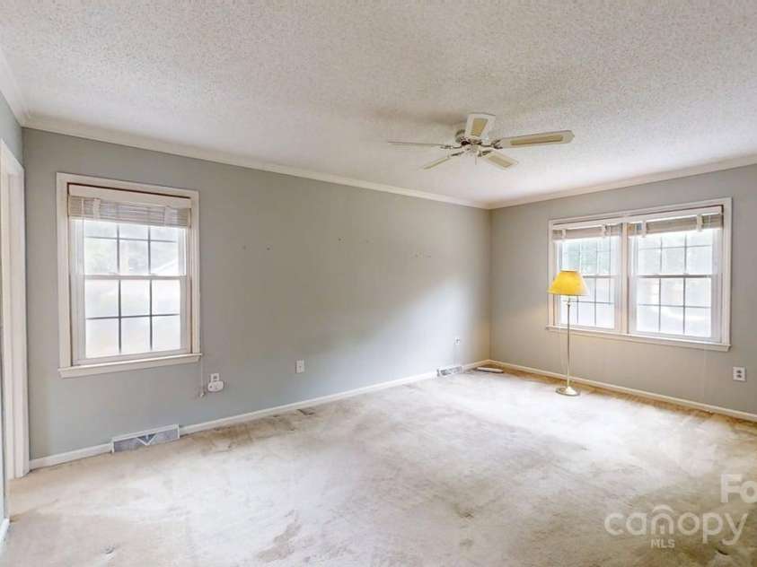 2507 Birnen Drive, Charlotte, NC 28210.  MLS# CAR4263045, YatesRealty ID 16210. Primary Bedroom Upstairs