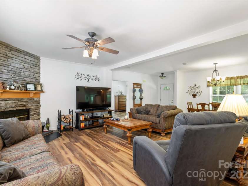 1738 Charlotte Highway, Lancaster, SC 29720.  MLS# CAR4265269, YatesRealty ID 16211. 