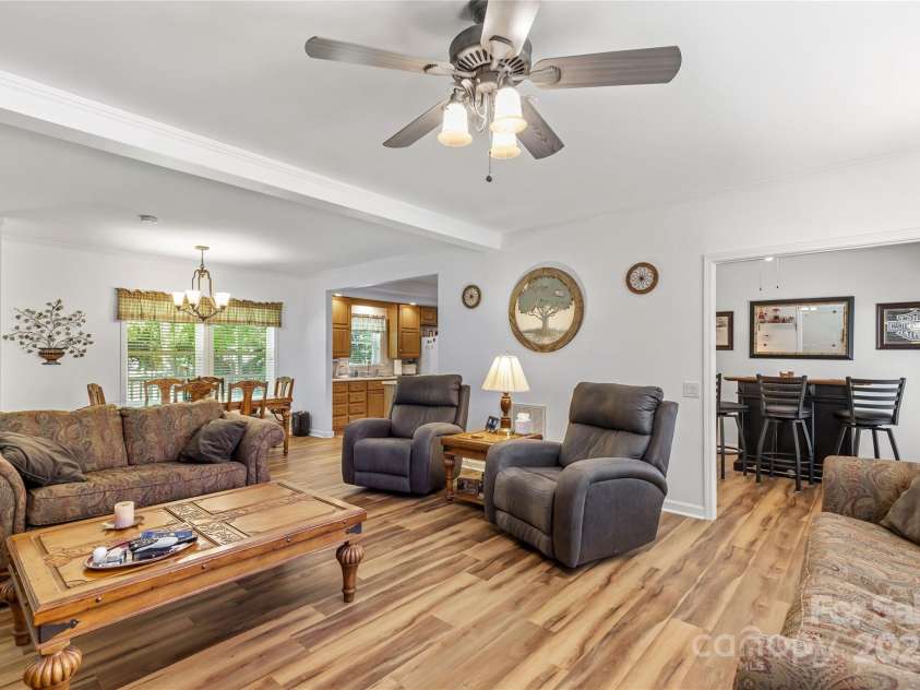 1738 Charlotte Highway, Lancaster, SC 29720.  MLS# CAR4265269, YatesRealty ID 16211. 