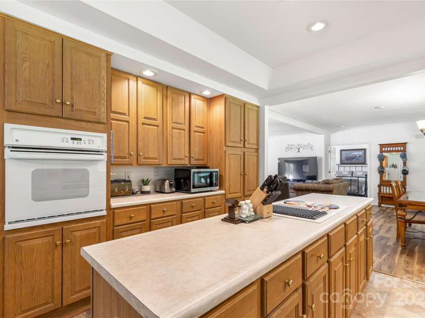 1738 Charlotte Highway, Lancaster, SC 29720.  MLS# CAR4265269, YatesRealty ID 16211. 