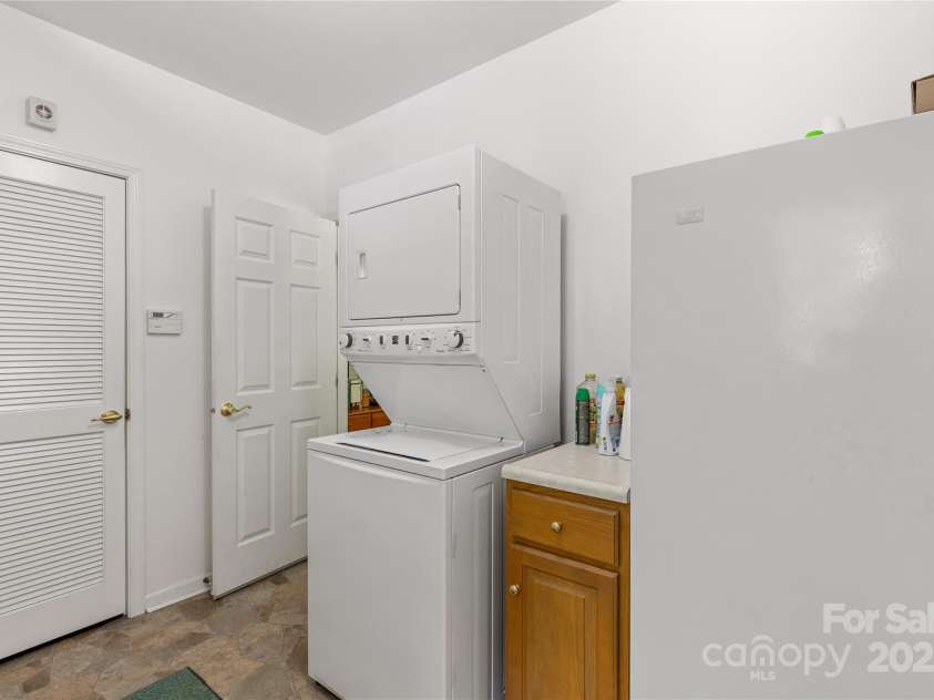 1738 Charlotte Highway, Lancaster, SC 29720.  MLS# CAR4265269, YatesRealty ID 16211. 