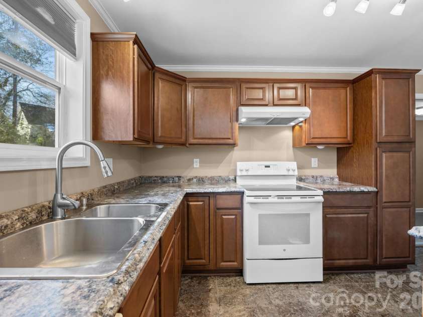 708 Old Charlotte Road, Concord, NC 28027.  MLS# CAR4341638, YatesRealty ID 16211. 