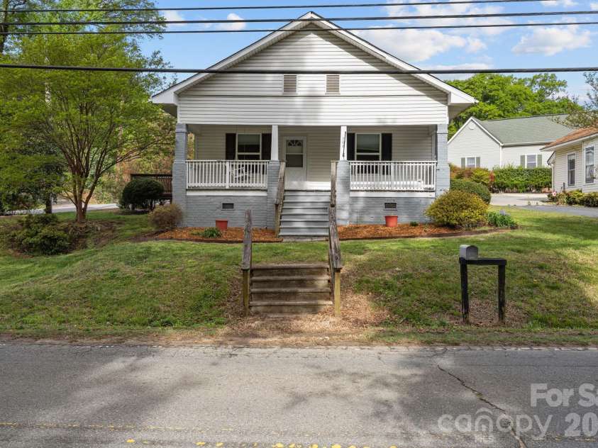 708 Old Charlotte Road, Concord, NC 28027.  MLS# CAR4341638, YatesRealty ID 16211. 