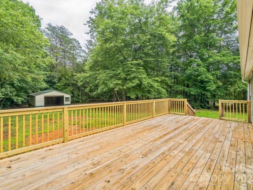 1245 Forest Ridge Road, Bessemer City, NC 28016.  MLS# CAR4265467, YatesRealty ID 16212. 