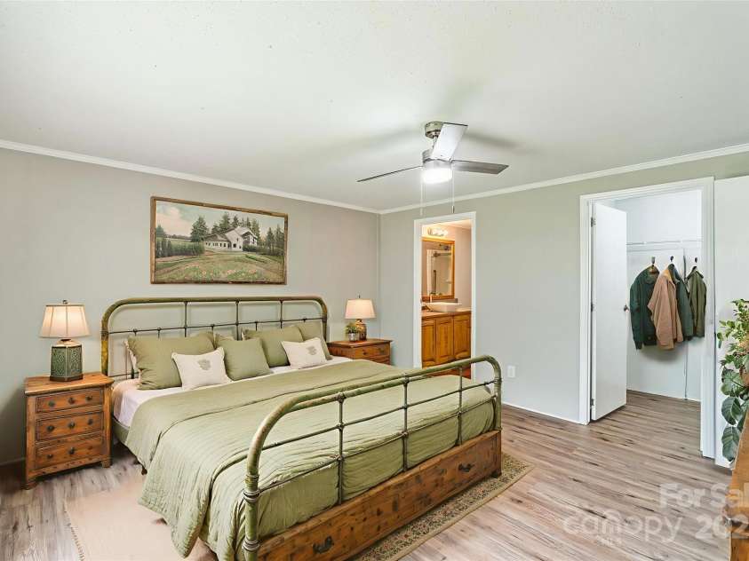 1245 Forest Ridge Road, Bessemer City, NC 28016.  MLS# CAR4265467, YatesRealty ID 16212. 