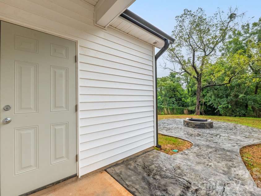 208 Railroad Avenue, East Spencer, NC 28039.  MLS# CAR4331688, YatesRealty ID 16212. 
