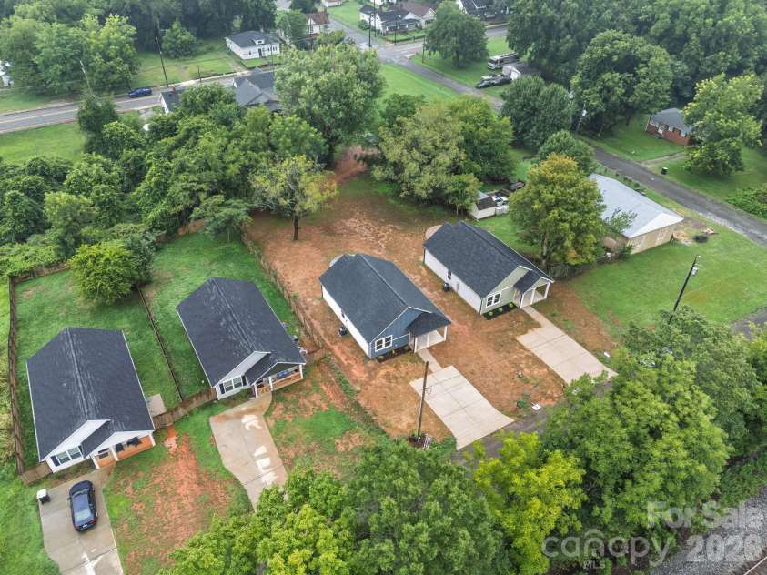 208 Railroad Avenue, East Spencer, NC 28039.  MLS# CAR4331688, YatesRealty ID 16212. 