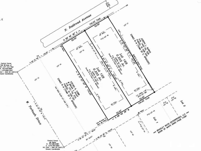 208 Railroad Avenue, East Spencer, NC 28039.  MLS# CAR4331688, YatesRealty ID 16212. 