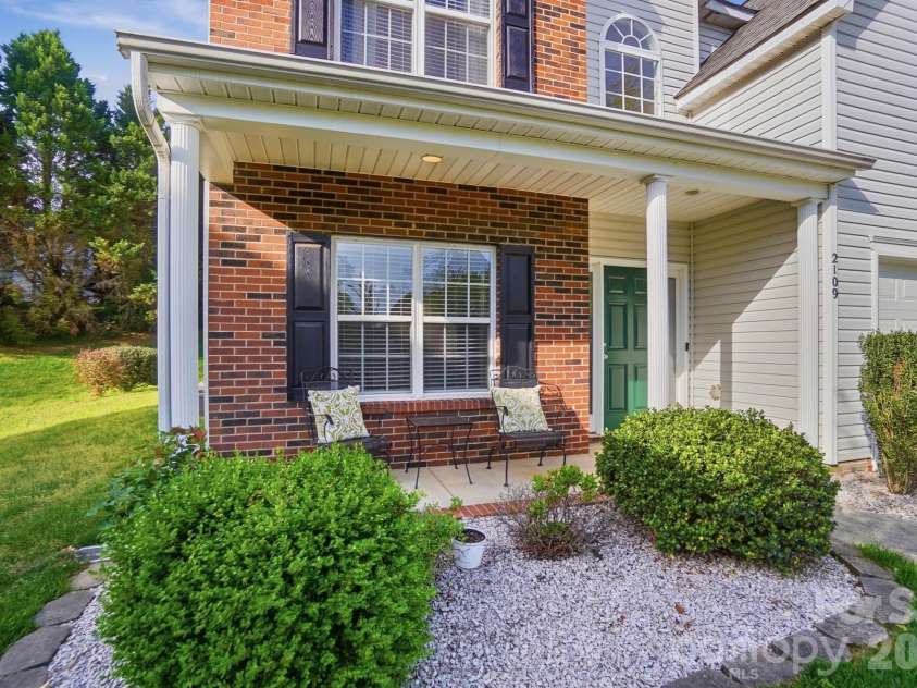 2109 Coral Berry Lane, Waxhaw, NC 28173.  MLS# CAR4360421, YatesRealty ID 16213. 