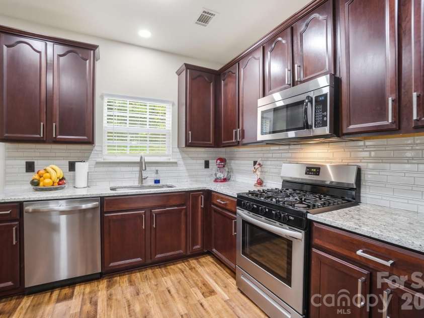 2109 Coral Berry Lane, Waxhaw, NC 28173.  MLS# CAR4360421, YatesRealty ID 16213. 
