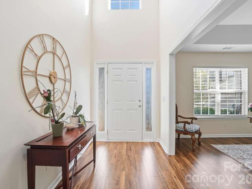 2109 Coral Berry Lane, Waxhaw, NC 28173.  MLS# CAR4360421, YatesRealty ID 16213. Spacious foyer