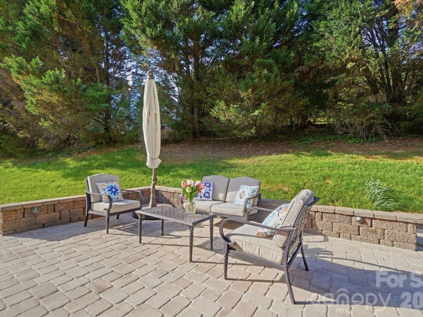 2109 Coral Berry Lane, Waxhaw, NC 28173.  MLS# CAR4360421, YatesRealty ID 16213. Spacious patio