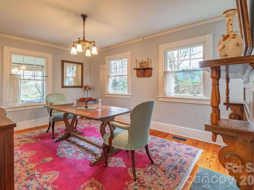 2 Hillside Walk, Asheville, NC 28801.  MLS# CAR4359990, YatesRealty ID 16216. 