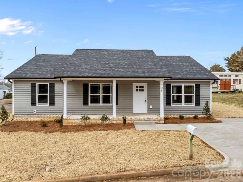 125 Doody Avenue, Norwood, NC 28128.  MLS# CAR4317866, YatesRealty ID 16217. 