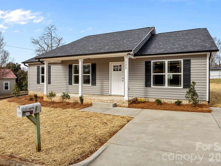 125 Doody Avenue, Norwood, NC 28128.  MLS# CAR4317866, YatesRealty ID 16217. 