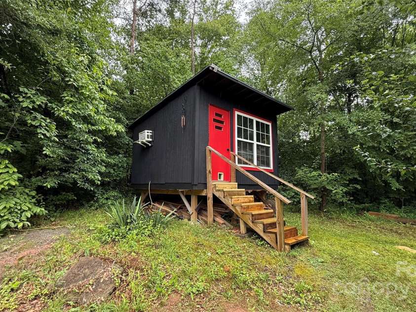 143 Hamilton Road, Rutherfordton, NC 28139.  MLS# CAR4265588, YatesRealty ID 16217. 