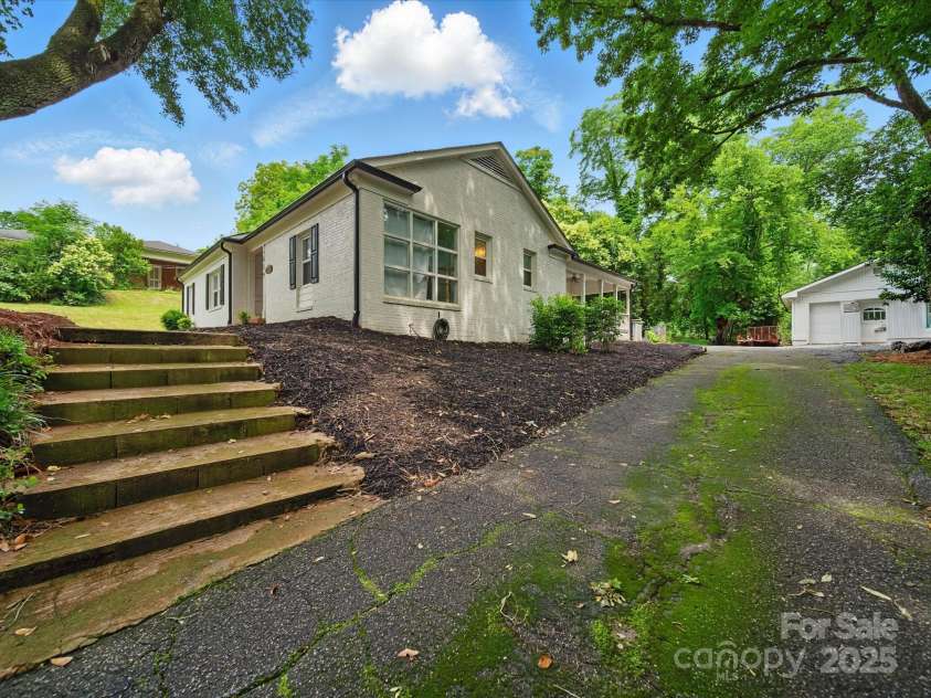 419 Wade Street, Wadesboro, NC 28170.  MLS# CAR4264648, YatesRealty ID 16218. 