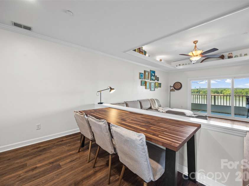 9709 Emerald Point Drive, Charlotte, NC 28278.  MLS# CAR4371327, YatesRealty ID 16218. 