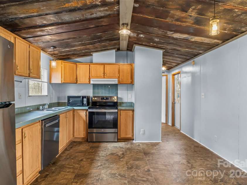 499 Indian Hill Road, Olin, NC 28660.  MLS# CAR4219726, YatesRealty ID 1622. 