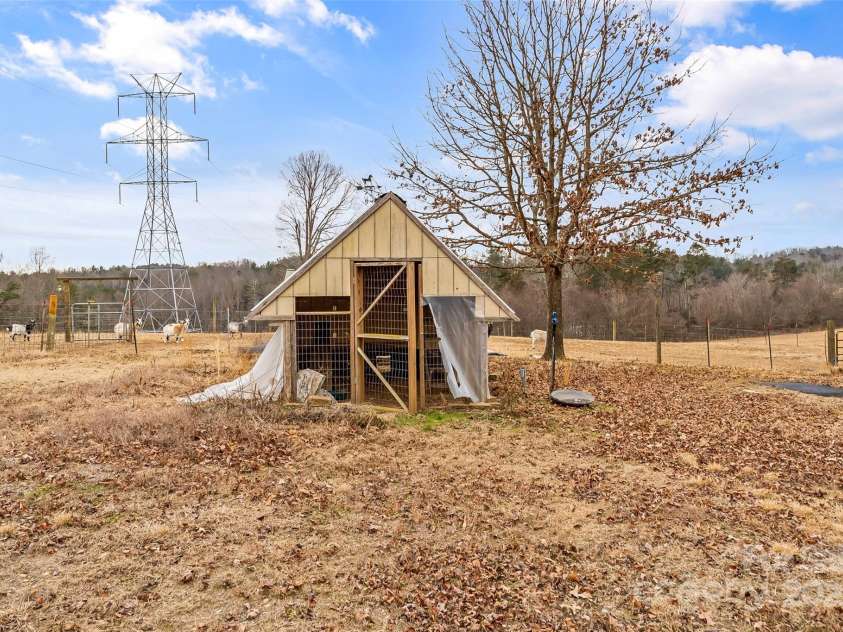 499 Indian Hill Road, Olin, NC 28660.  MLS# CAR4219726, YatesRealty ID 1622. 