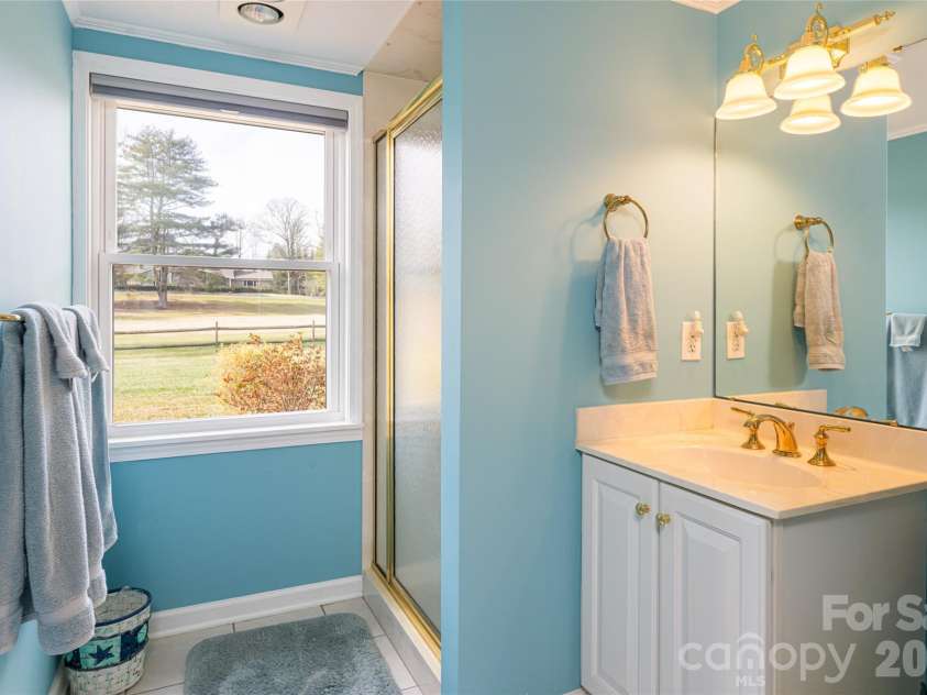 774 Crooked Creek Road, Hendersonville, NC 28739.  MLS# CAR4332331, YatesRealty ID 16220. 