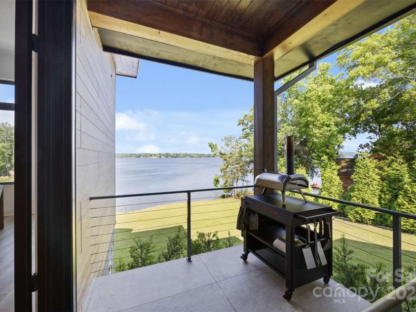 2052 Lake Road, Ridgeway, SC 29130.  MLS# CAR4260921, YatesRealty ID 16221. 