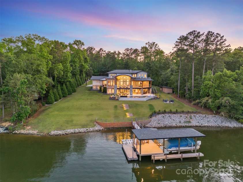 2052 Lake Road, Ridgeway, SC 29130.  MLS# CAR4260921, YatesRealty ID 16221. 