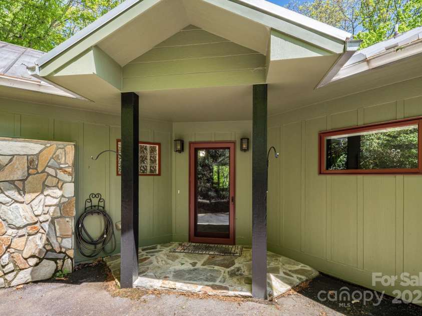 1760 Winding Creek Drive, Waynesville, NC 28786.  MLS# CAR4264715, YatesRealty ID 16223. Front entrance, wheelchair accessible