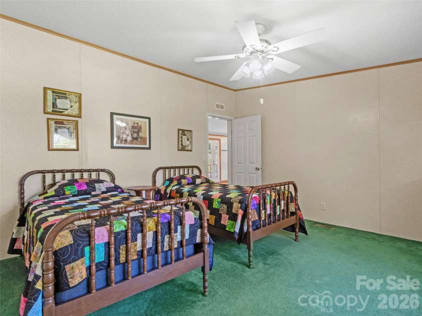 469 Hensley Branch Road, Burnsville, NC 28714.  MLS# CAR4369351, YatesRealty ID 16223. 