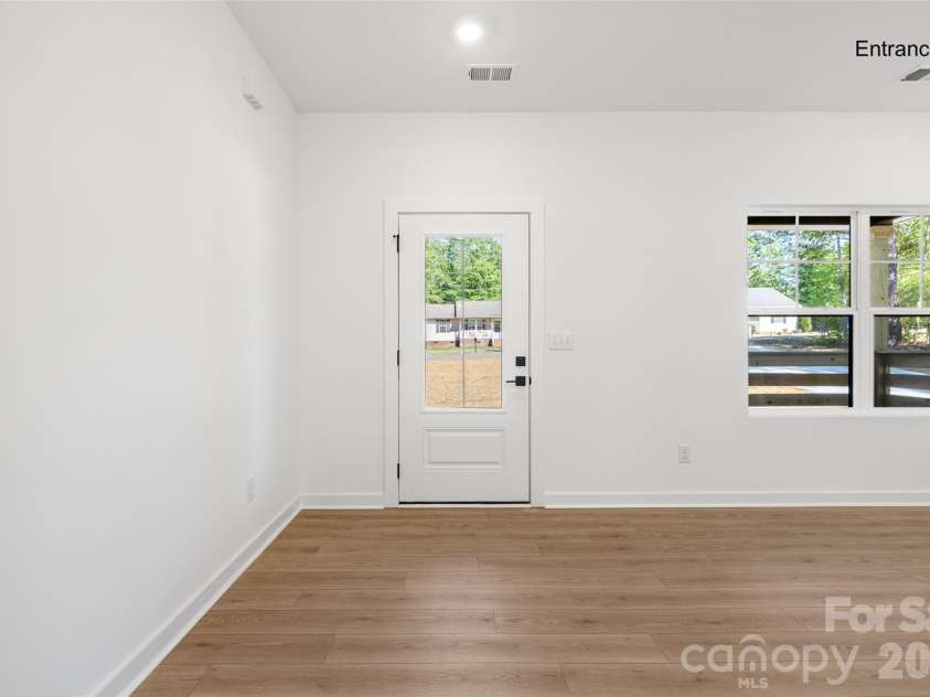 2277 Pacer Drive, Lancaster, SC 29720.  MLS# CAR4370344, YatesRealty ID 16225. 