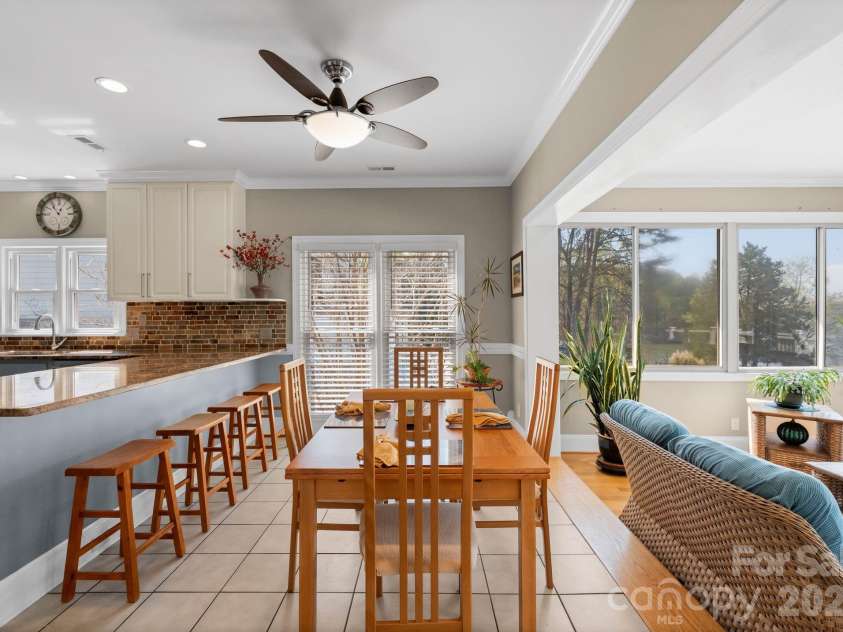 15236 Elena Drive, Charlotte, NC 28278.  MLS# CAR4368720, YatesRealty ID 16227. 