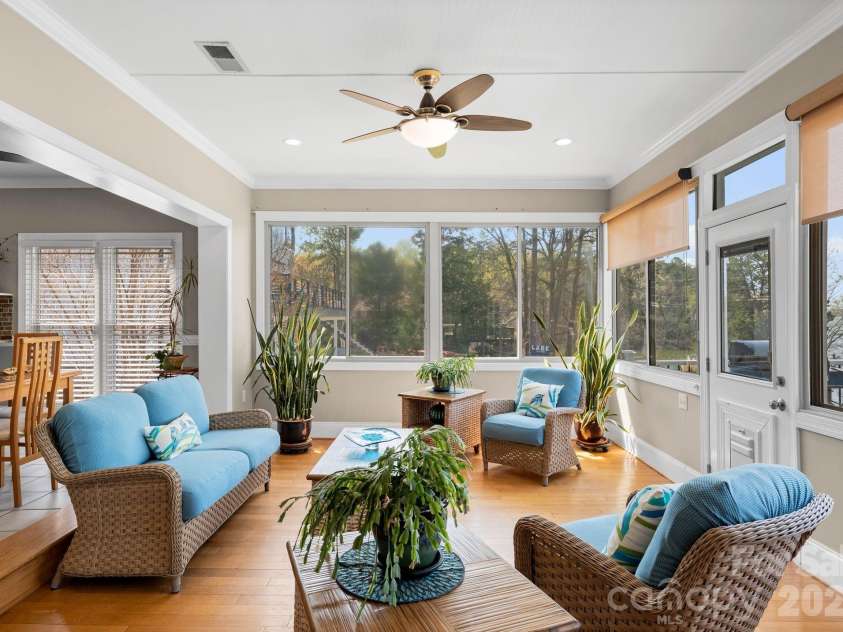 15236 Elena Drive, Charlotte, NC 28278.  MLS# CAR4368720, YatesRealty ID 16227. 