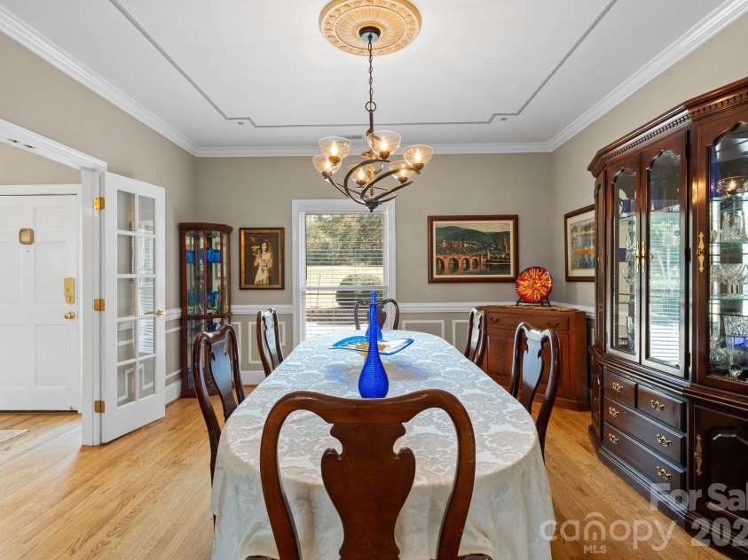 15236 Elena Drive, Charlotte, NC 28278.  MLS# CAR4368720, YatesRealty ID 16227. 