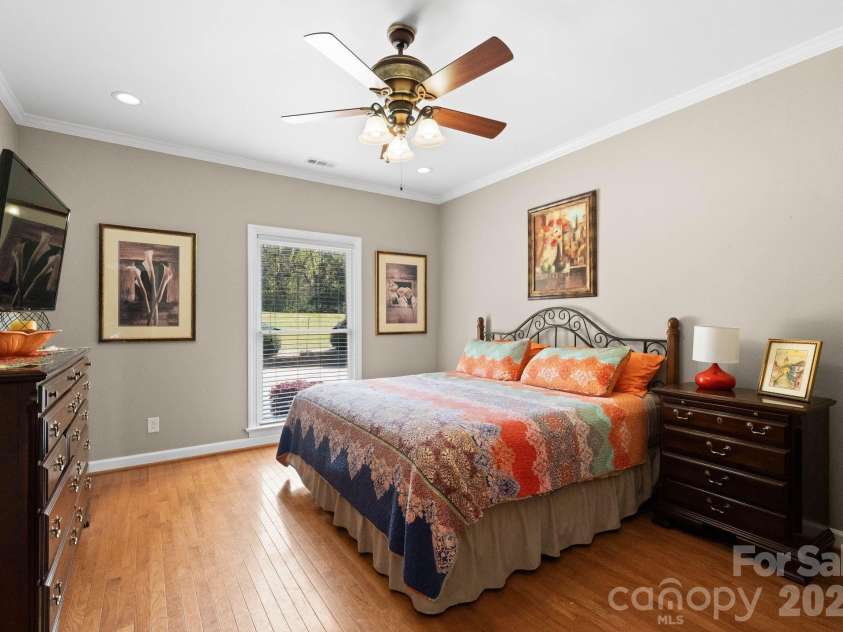 15236 Elena Drive, Charlotte, NC 28278.  MLS# CAR4368720, YatesRealty ID 16227. 