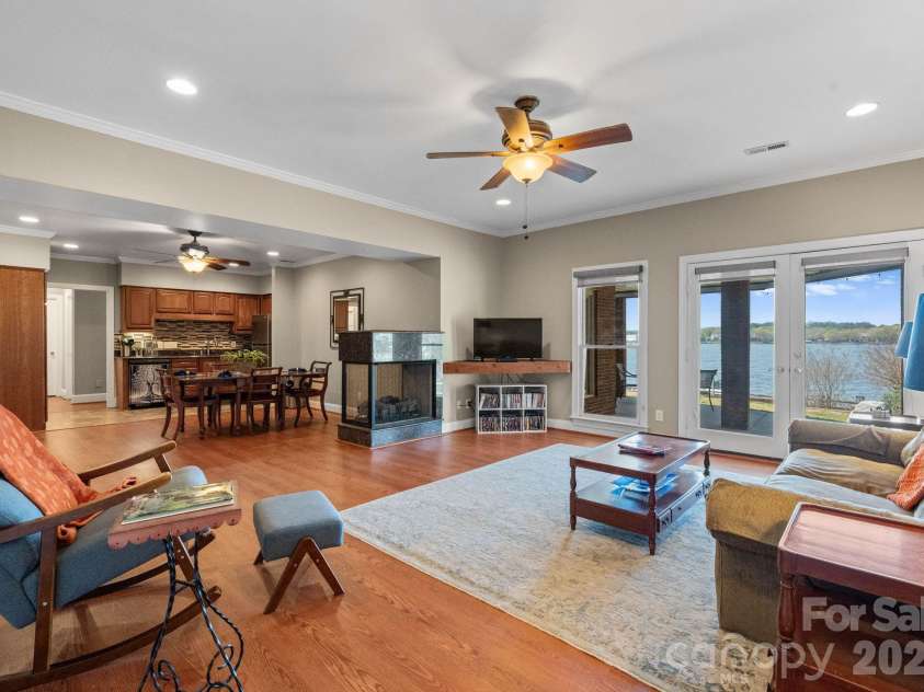 15236 Elena Drive, Charlotte, NC 28278.  MLS# CAR4368720, YatesRealty ID 16227. 