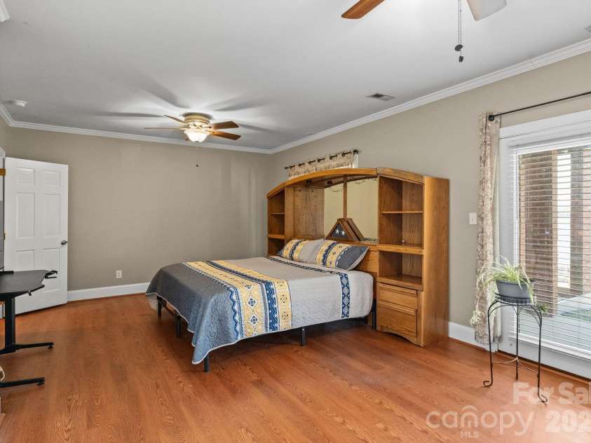 15236 Elena Drive, Charlotte, NC 28278.  MLS# CAR4368720, YatesRealty ID 16227. 