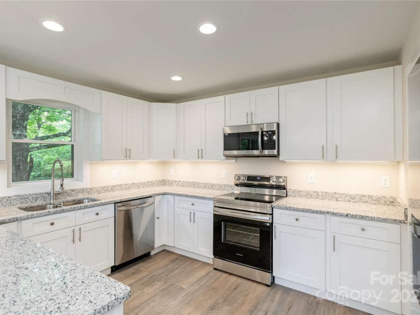 782 Poors Ford Road, Rutherfordton, NC 28139.  MLS# CAR4265456, YatesRealty ID 16229. 