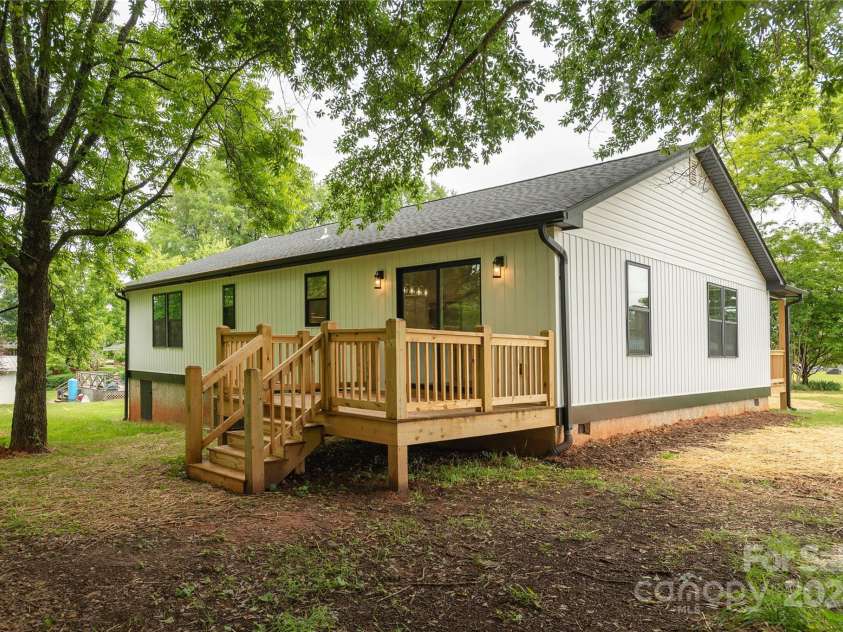 782 Poors Ford Road, Rutherfordton, NC 28139.  MLS# CAR4265456, YatesRealty ID 16229. 