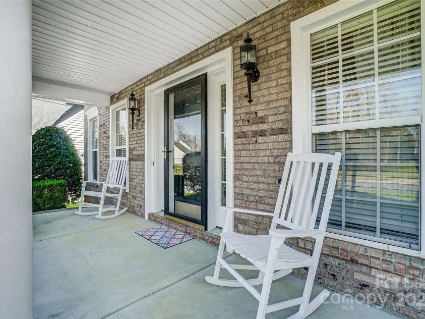 1114 Oak Alley Drive, Indian Trail, NC 28079.  MLS# CAR4223061, YatesRealty ID 1623. 