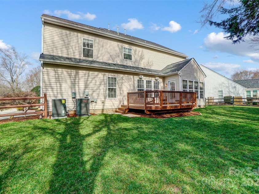 1114 Oak Alley Drive, Indian Trail, NC 28079.  MLS# CAR4223061, YatesRealty ID 1623. 