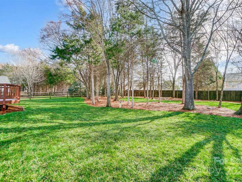 1114 Oak Alley Drive, Indian Trail, NC 28079.  MLS# CAR4223061, YatesRealty ID 1623. 