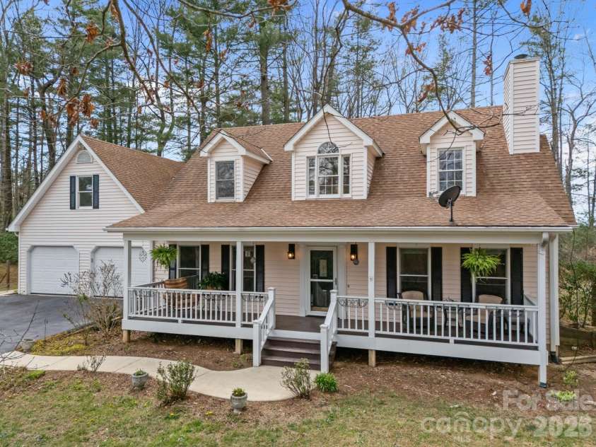 1618 Brookside Camp Road, Hendersonville, NC 28792.  MLS# CAR4365657, YatesRealty ID 16231. 