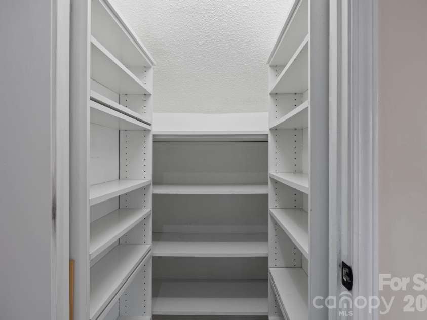 1618 Brookside Camp Road, Hendersonville, NC 28792.  MLS# CAR4365657, YatesRealty ID 16231. Walk-in Pantry