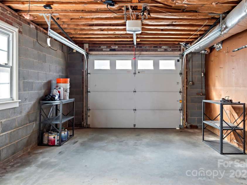 4844 Westchester Road, Winston Salem, NC 27103.  MLS# CAR4234068, YatesRealty ID 16232. 